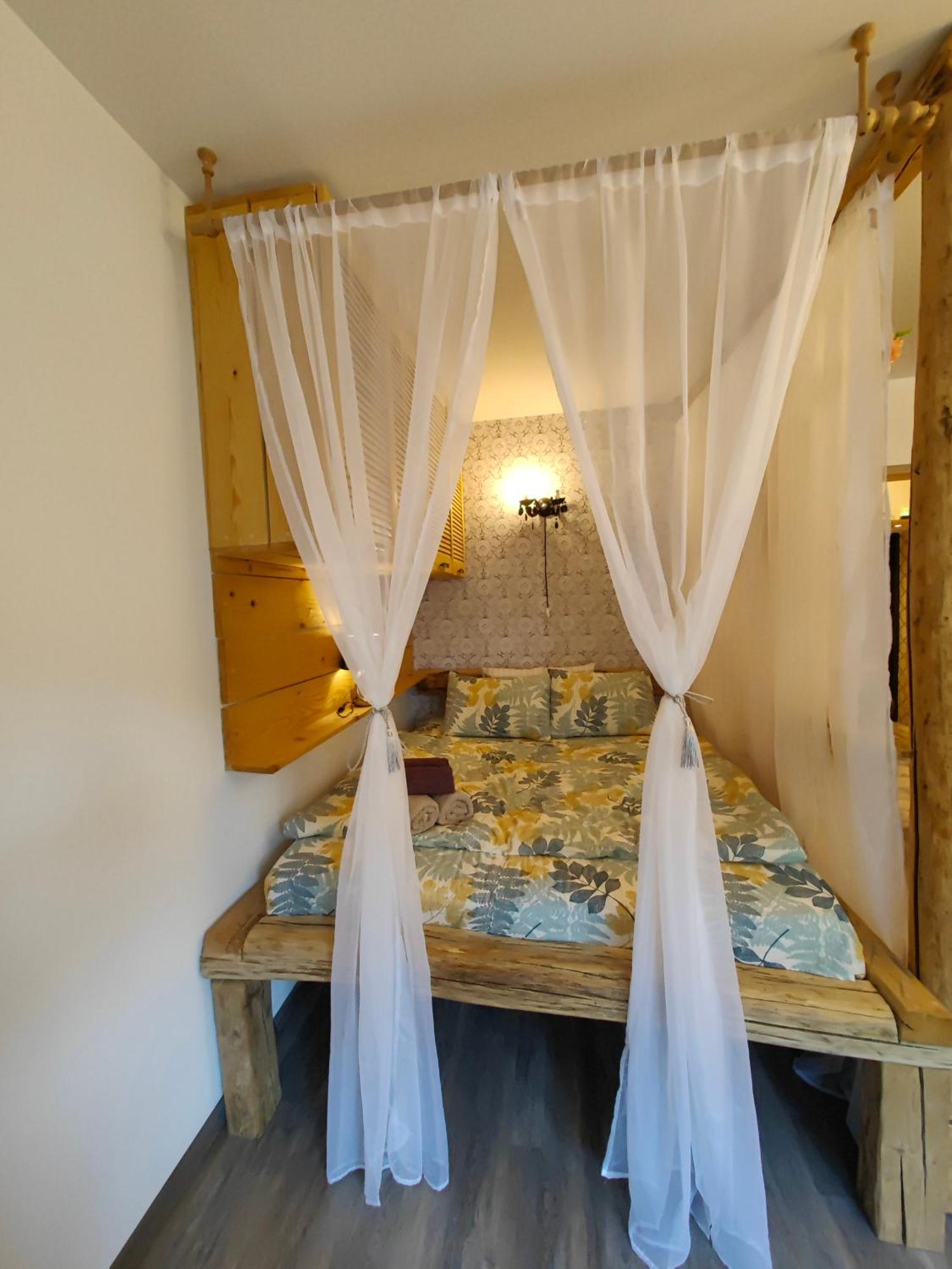 Casa Anne Boutique Hotel Brasov Exterior photo