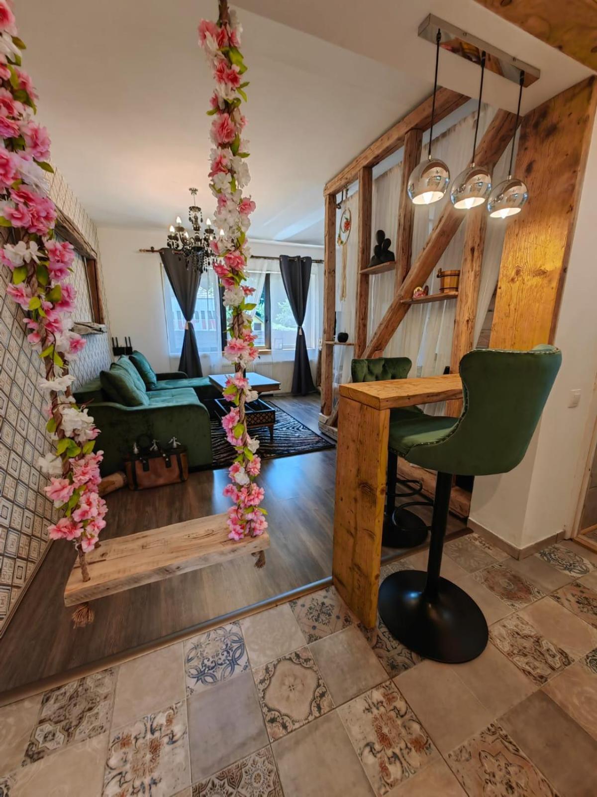 Casa Anne Boutique Hotel Brasov Exterior photo